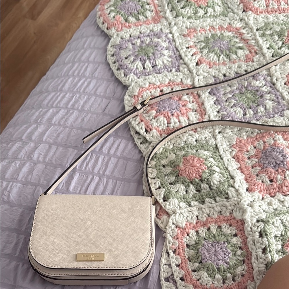 Kate Spade Cream Crossbody Bag with Gold Hardware